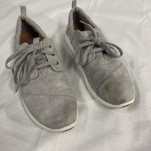 Toms Gray Lace Up Sneaker - Size 9 Shoe